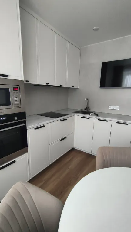 Крутая уютная современная квартира с новым дизайнерским ремонтом.