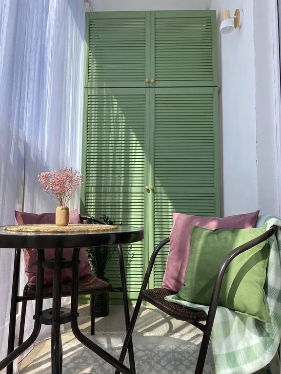 Счастливые семейные апартаменты у озера