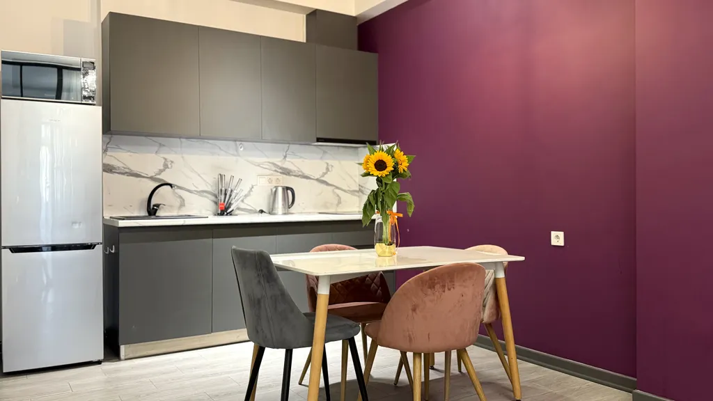 Уютный апартамент с 2 спальнями рядом с Сизнс парк