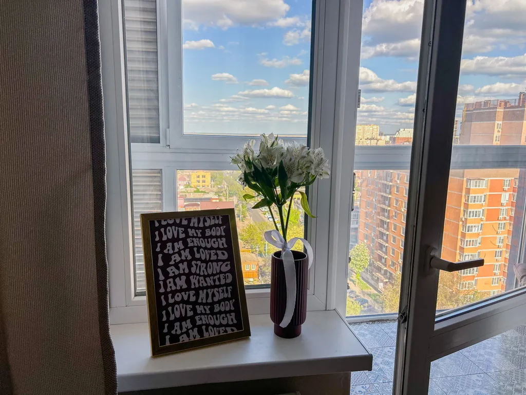 Квартира в центре с дизайнерским ремонтом с видом на город