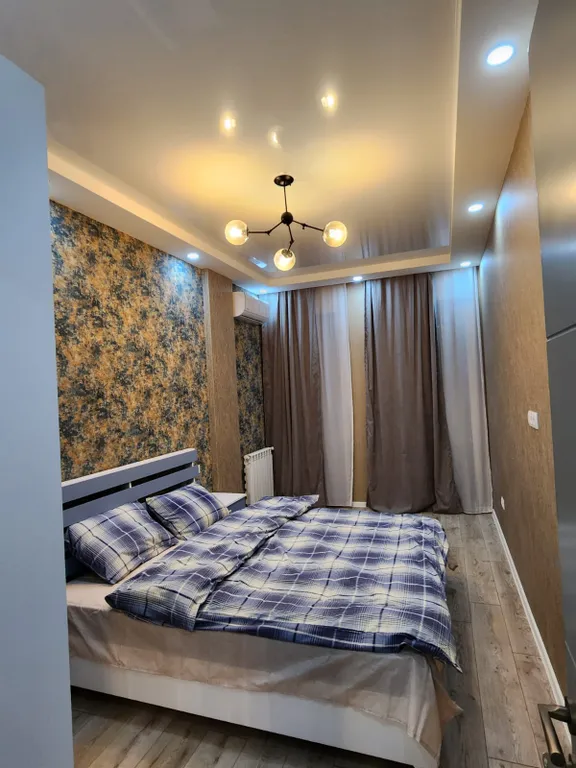 Новая четырёхкомнатная квартира — аренда посуточно в Тбилиси