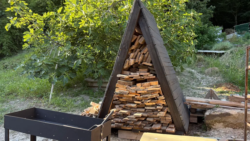 Домик на море, тихое и спокойное место, дубовая роща