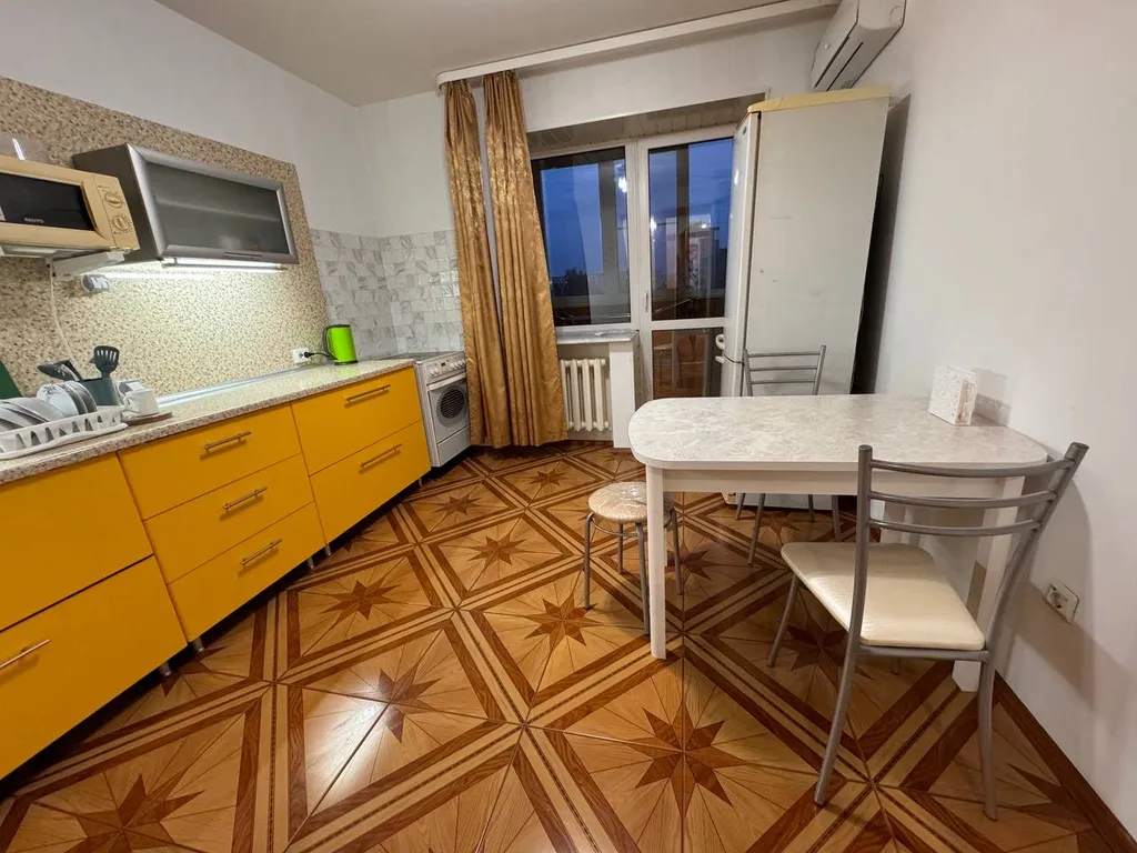 Просторная однокомнатная квартира с высокими потолками