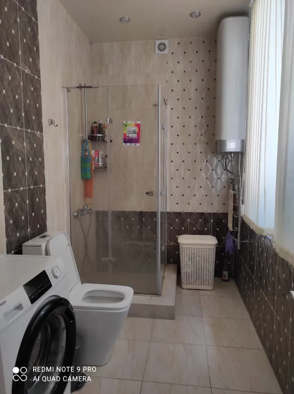 Просторный дом с райским садом на вершине холма с супер видами