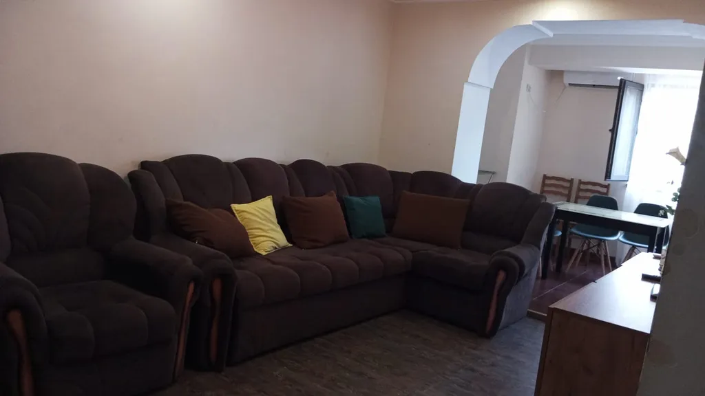 Квартира Двухкомнатная квартира, до моря 5 мин — Сухум