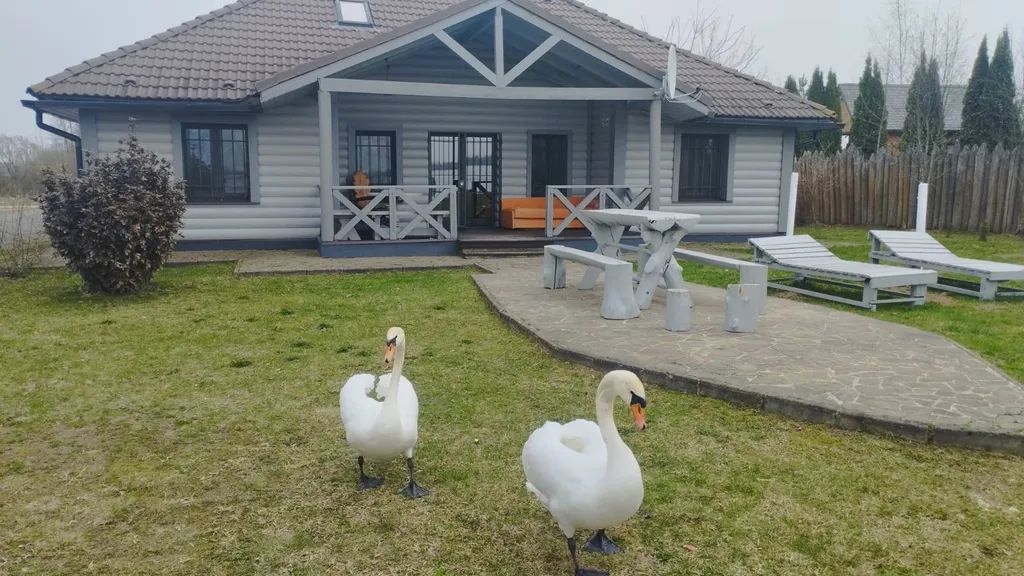 Дом на озерах Мурашки с собственным пляжем на Браславских озерах