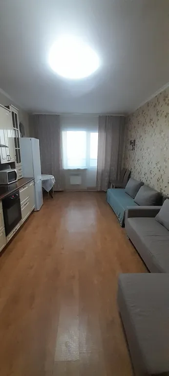 Дом возле набережной