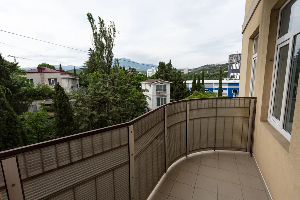 Стильная квартира с изолированными комнатами