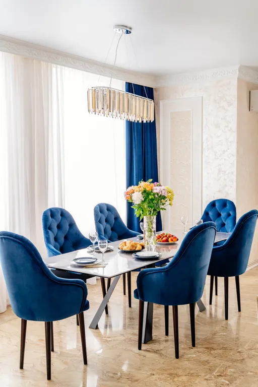 Дом с бассейном и видом на горы