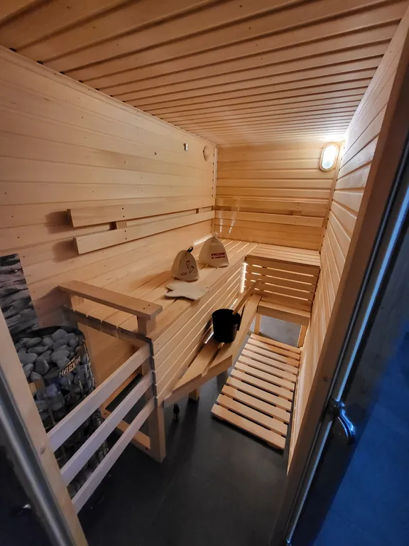 Двухуровневые апартаменты с отдельным входом в самом центре города