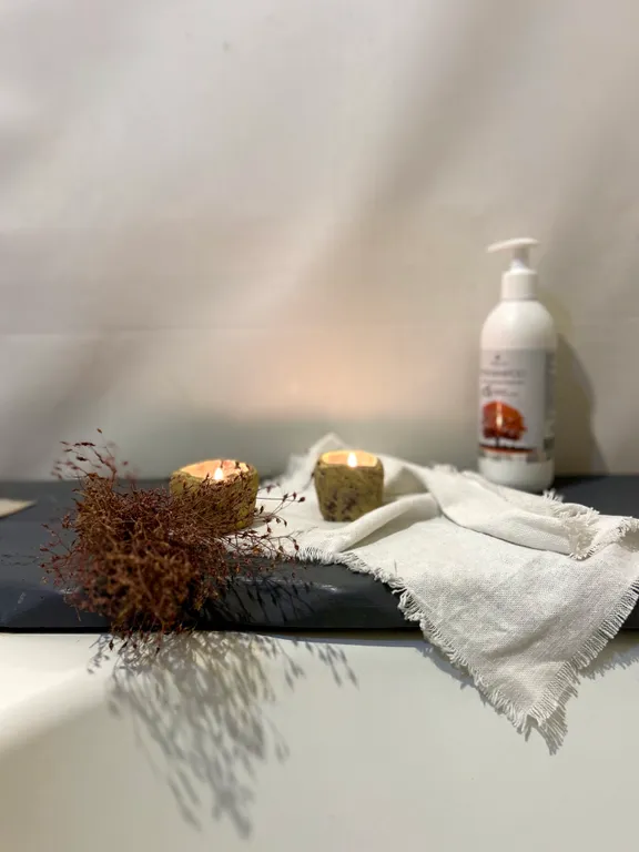 Большой коттедж с камином Гнездо