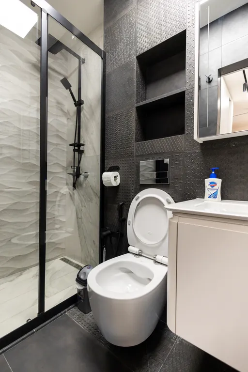 Современная дизайнерская квартира рядом с метро