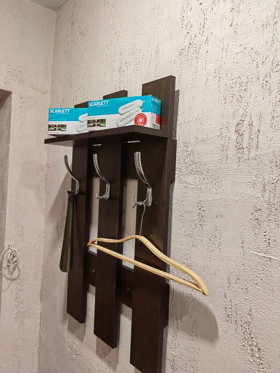 Уютная квартира, рядом склон, бассейн, магазины, парк.