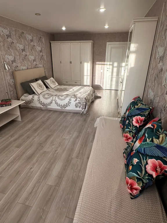 Просторная 3-комнатная квартира Фамилия