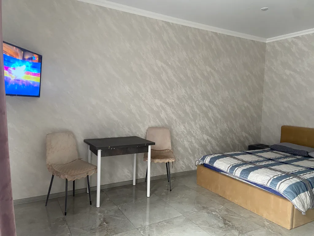 Квартира в гостевом доме, на частной территории студия