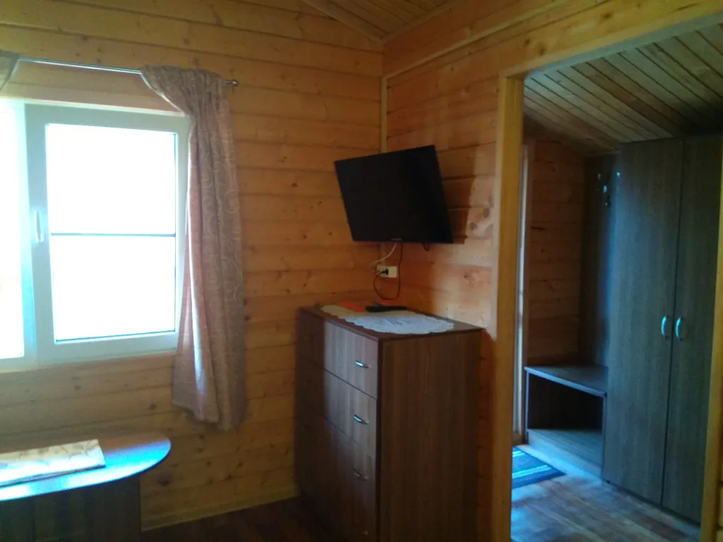 Квартира Квартира Уютный номер с мини кухней в деревянном доме недалеко от моря — Анапа