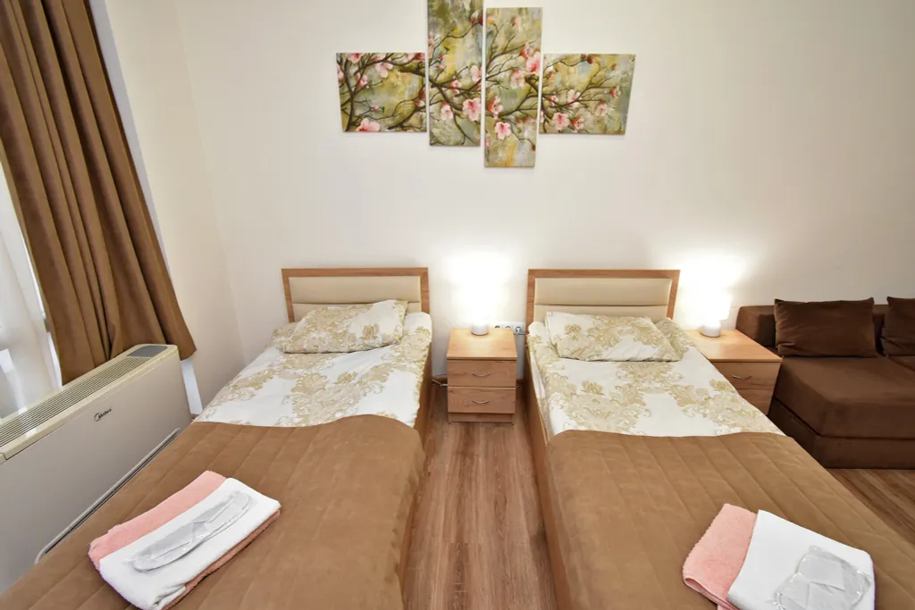 Улучшенный твин с балконом