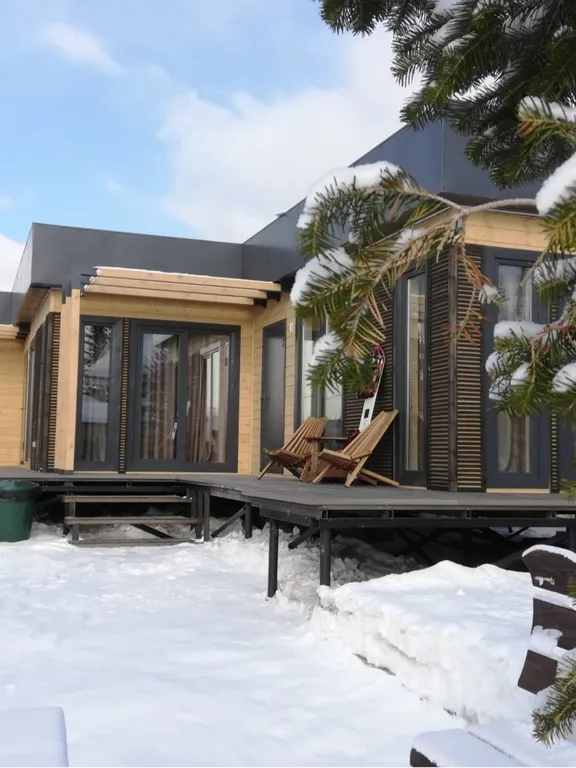 Дома с видом на гору