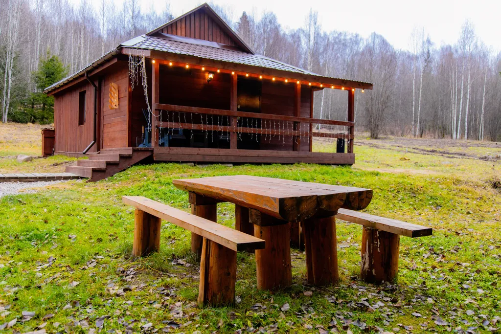 Уютный домик на берегу реки Косьва