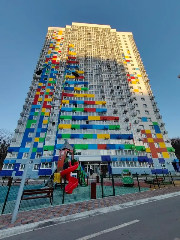 Хорошая квартира с видом на лес в новом доме