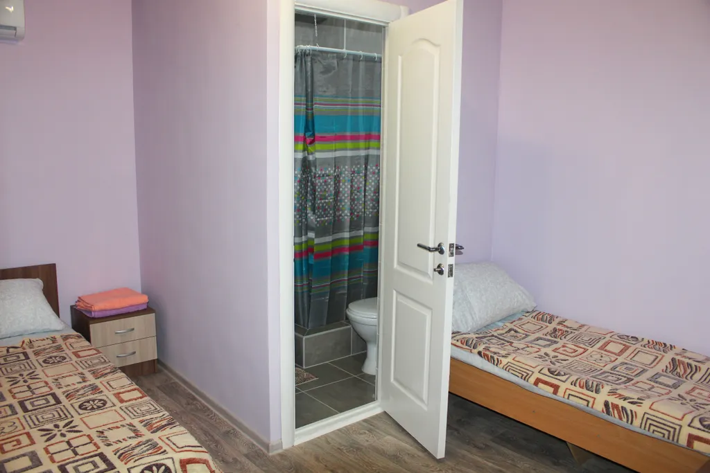 Трехместный номер Комфорт 2 этаж