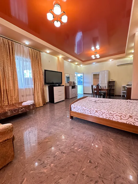 Квартира 2-комнатная Квартира — Геленджик