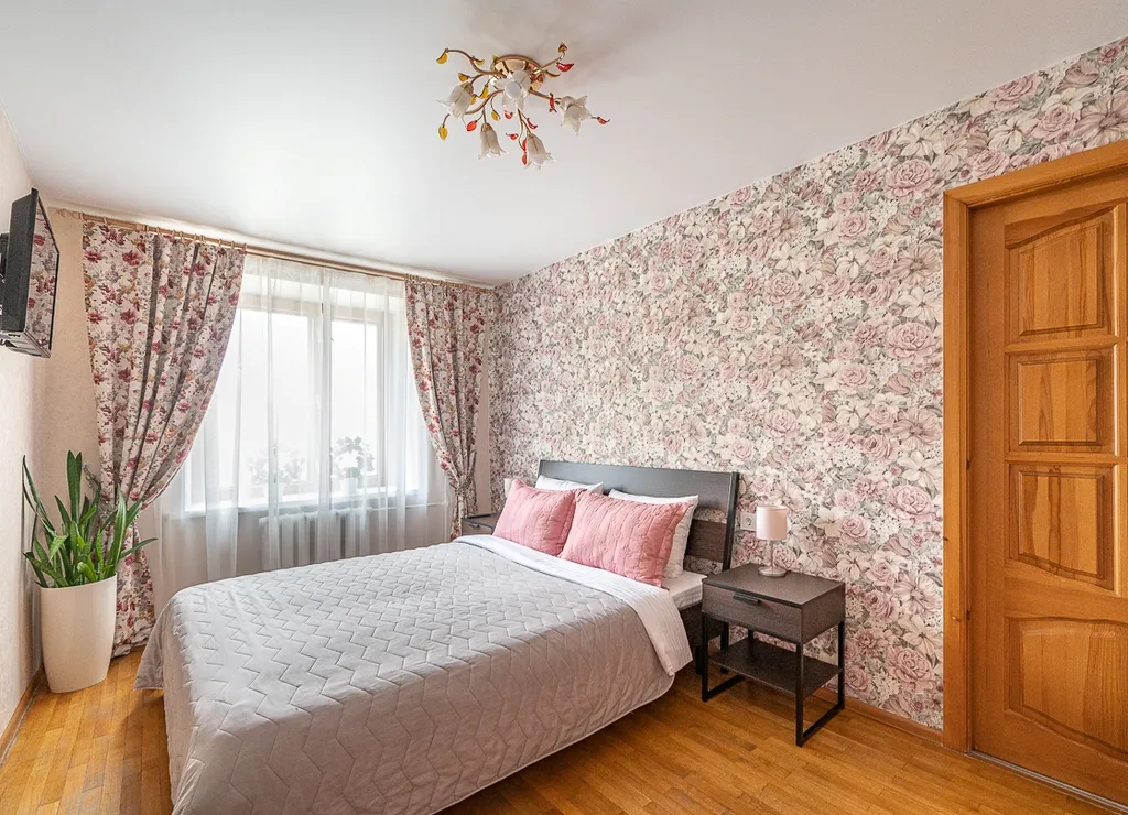 Двухкомнатная квартира Центр, Зоопарк, БЦ Высоцкий — аренда посуточно в Екатеринбург