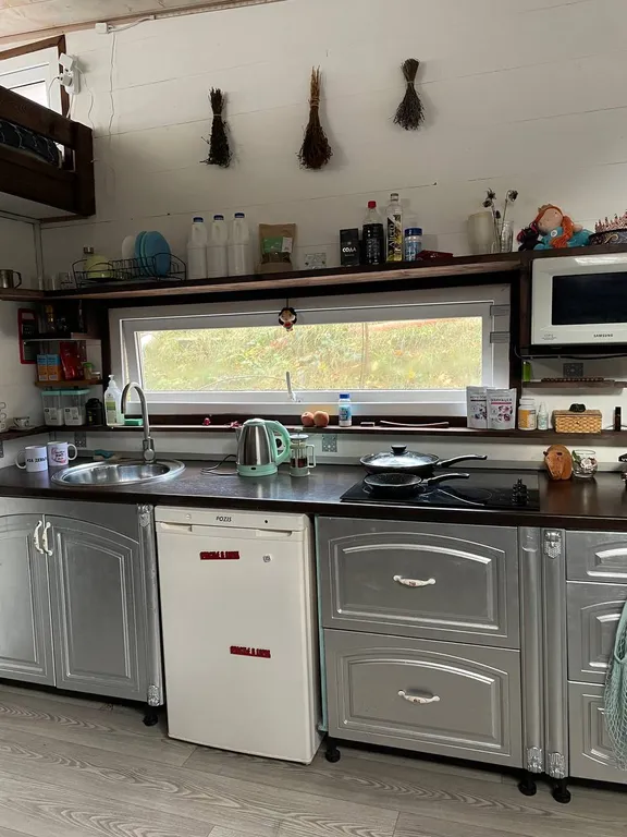 Домик с террасой и видом на горы