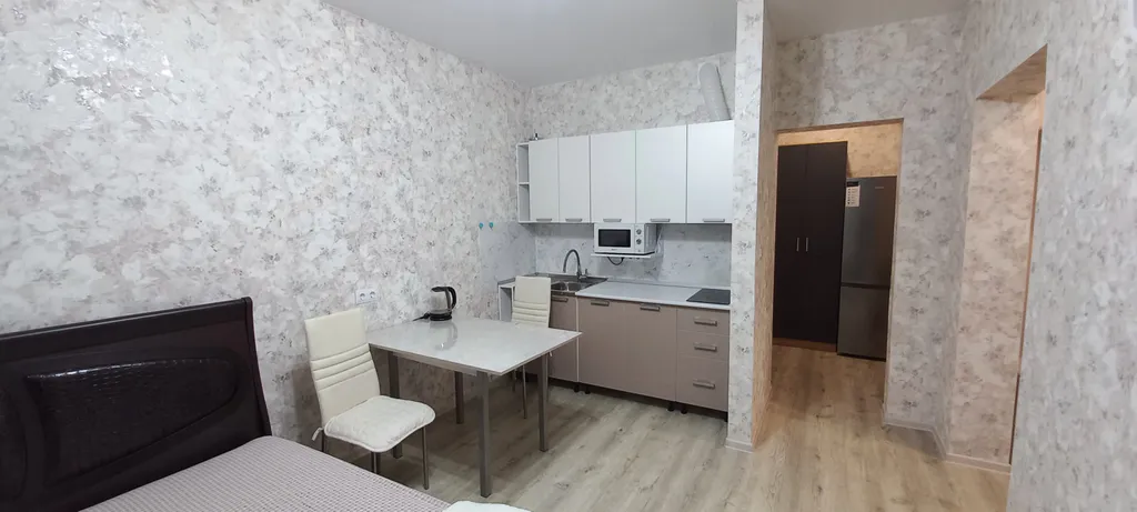 1 комнатная квартира-студия Роза Town