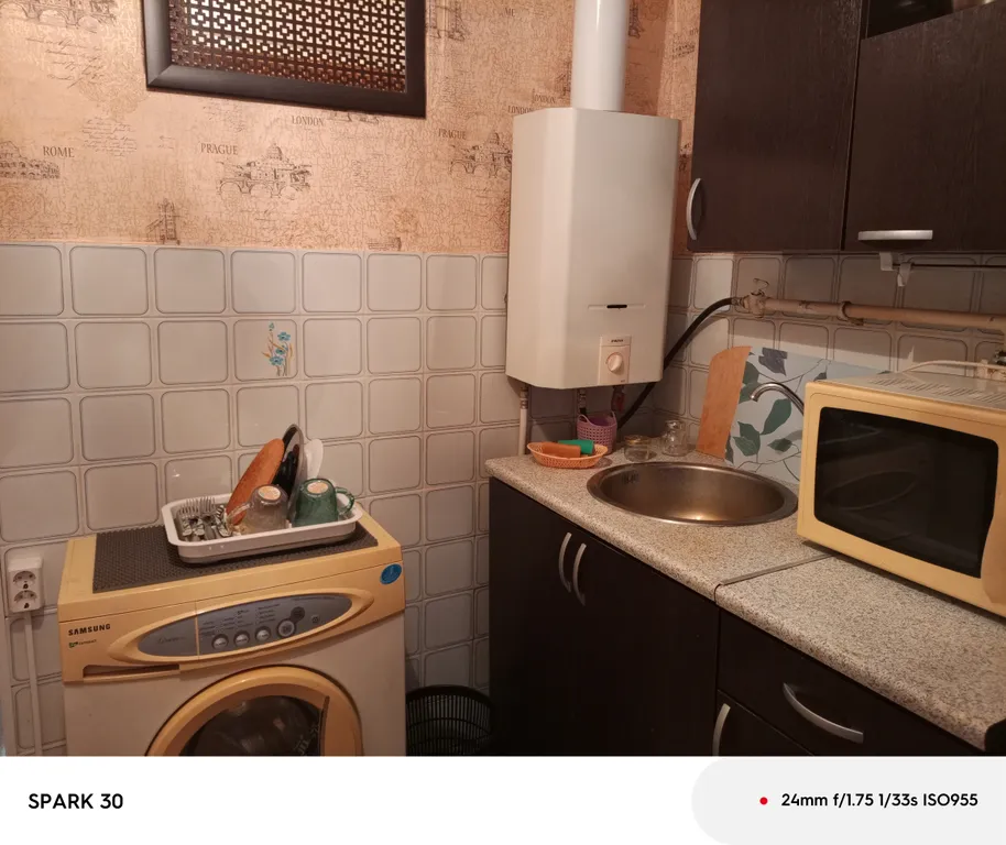 Уютная двухкомнатная квартира в тихом квартале недалеко от центра