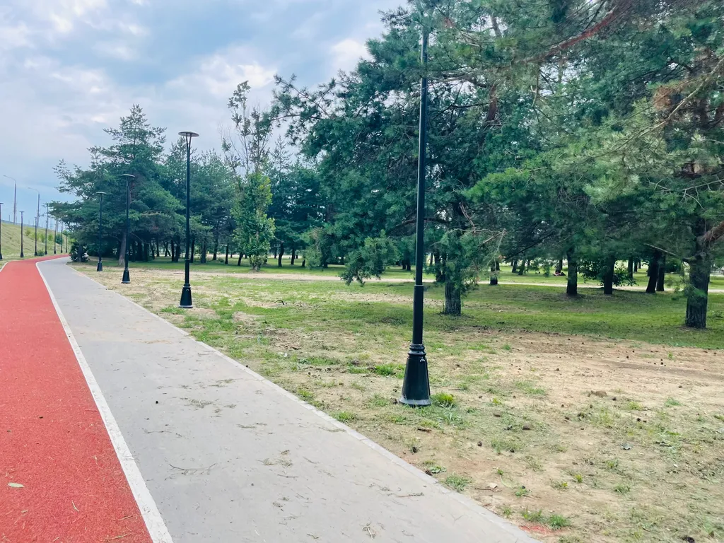 Уютный номер с выходом в сквер Волкова