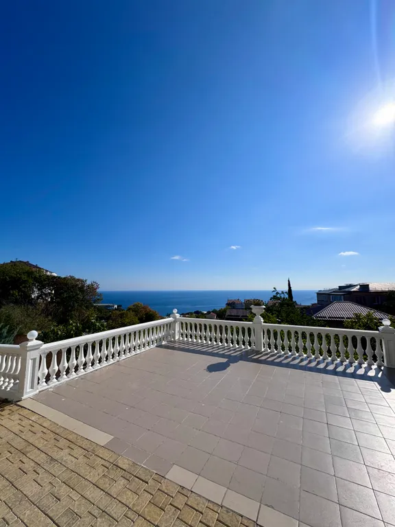 Квартира-студия в ЖК ВиллаДельМар с балконом и видом на море в Гаспре