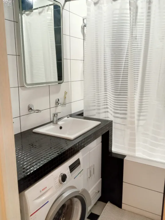 Уютная стильная студия с дизайнерским ремонтом