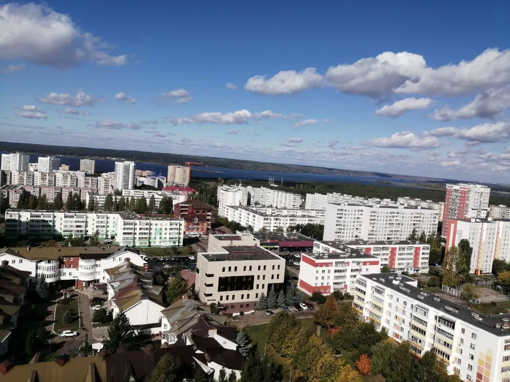 Студия с видом на Каму