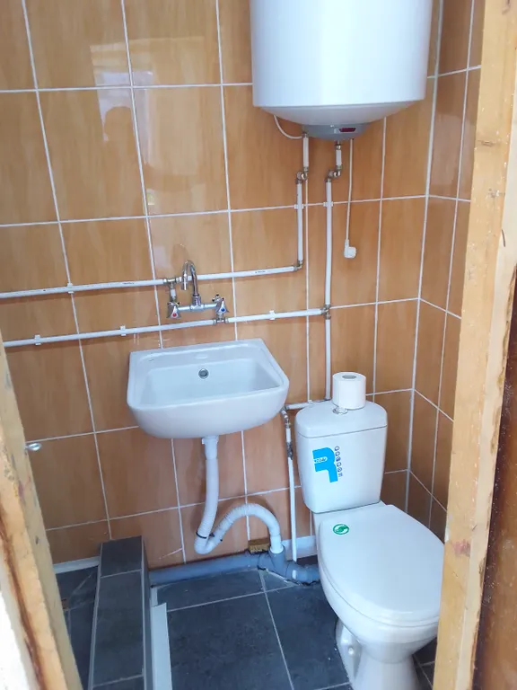 Семейный 4-местный номер с санузлом и кондиционером