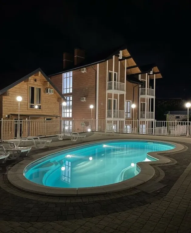 Уютный коттедж -сруб из сибирского кедра — аренда посуточно в Ольгинка