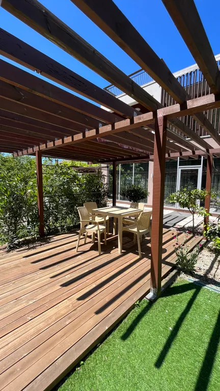 Дом у леса с бассейном