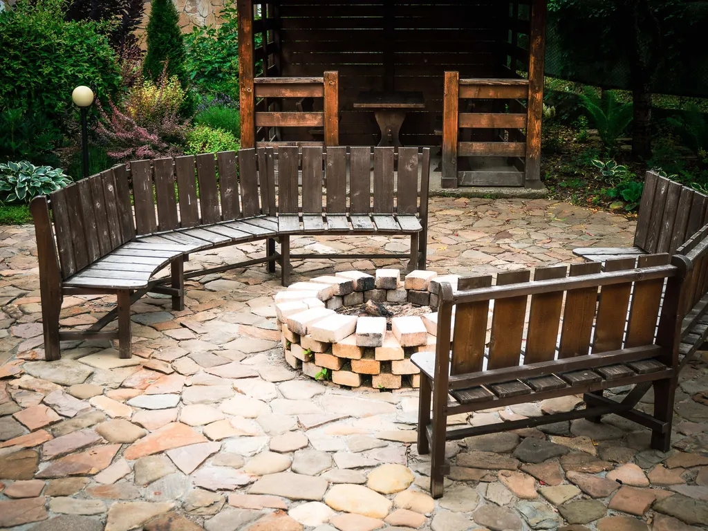 Коттедж в горном районе и на берегу реки