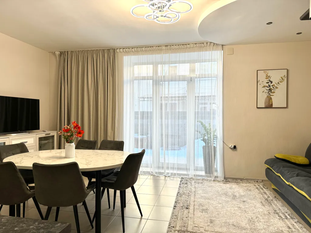 Таунхаус рядом с горнолыжным центром ГЛЦ на озере Банное