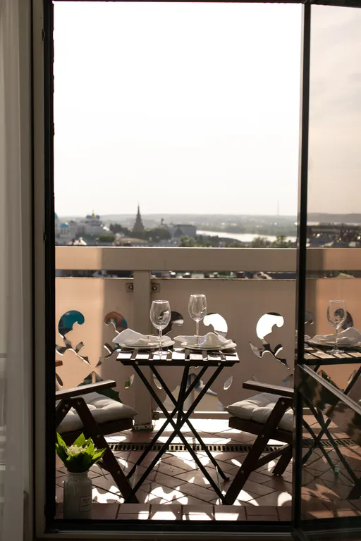 Апартаменты с терассой и с красивым видом на город