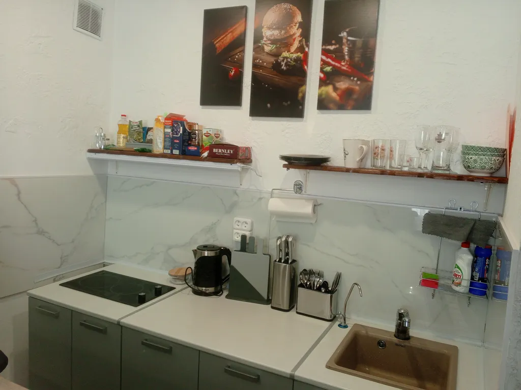 Студия напротив часовой башни