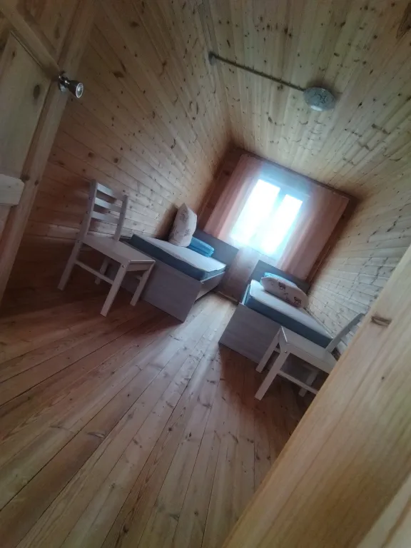 Уютный дом у озера