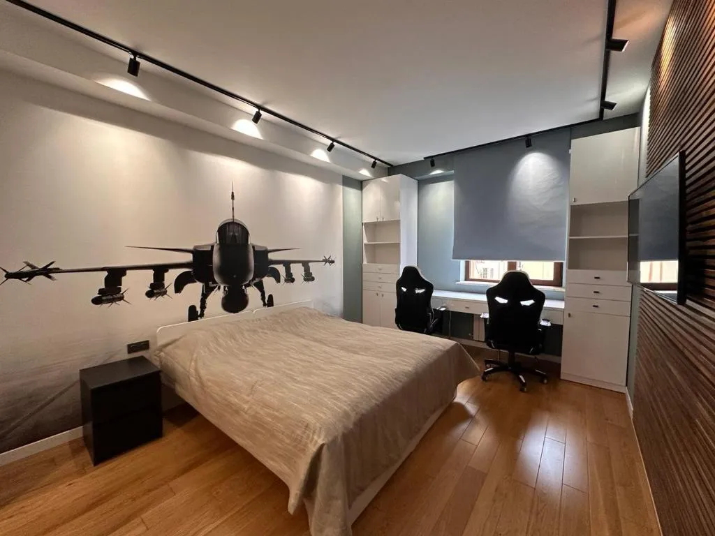 Апартаменты с 2 спальнями на площади Республики