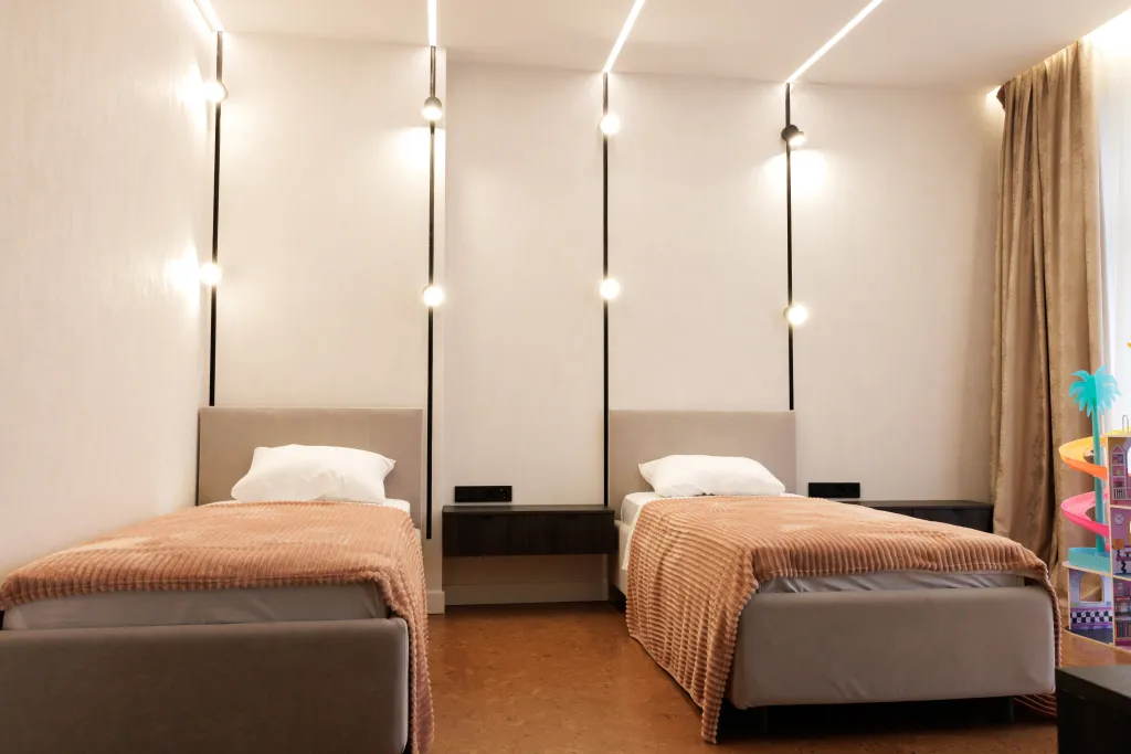 Шикарный коттедж в Подмосковье с круглогодичным бассейном на улице