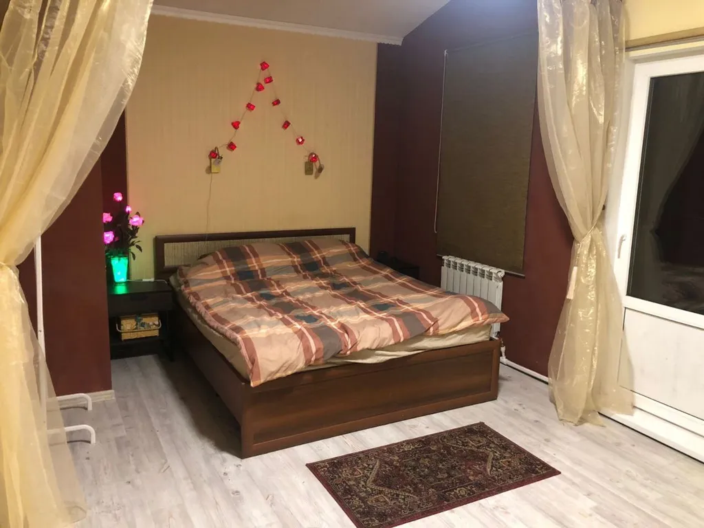 Коттедж Дом напротив озера в Рахье — Проба