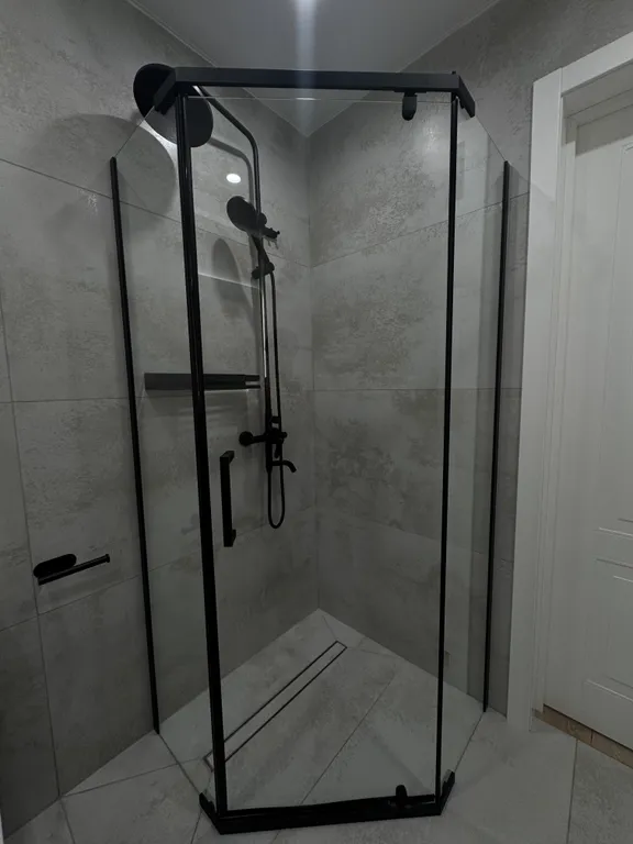 Коттедж Двухкомнатный дом-шале с теплым бассейном и террасой — Динская