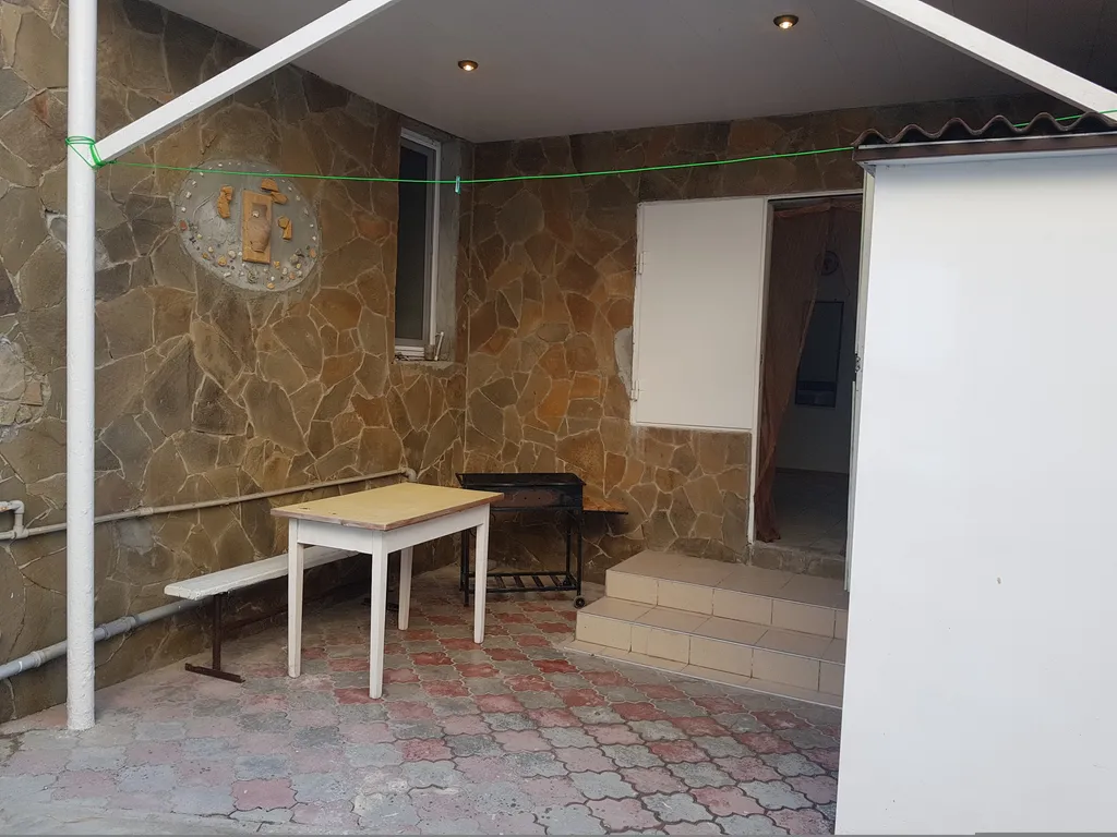 Коттедж Дом для тихого семейного отдыха — аренда посуточно в Мирный