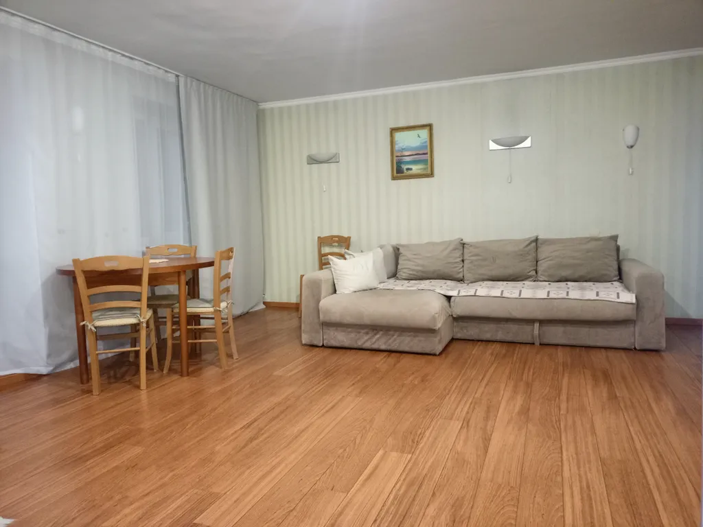 Квартира 2-комнатная Квартира — Омск