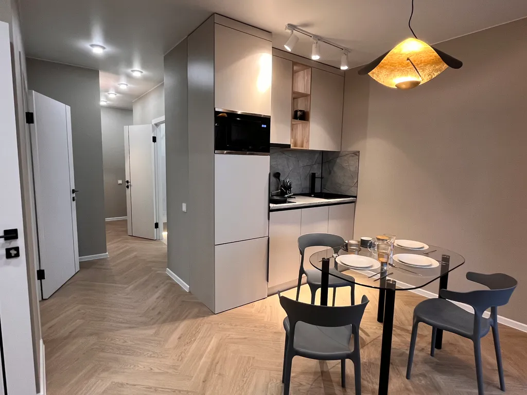 Новая двухкомнатная квартира с дизайнерским ремонтом в центре