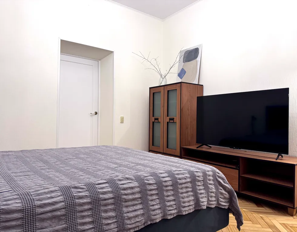 Центр, 3 комнаты, отличный ремонт! Удобные спальные места.